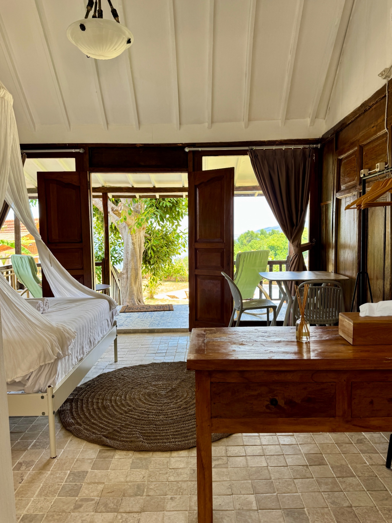 Room with garden terrace view